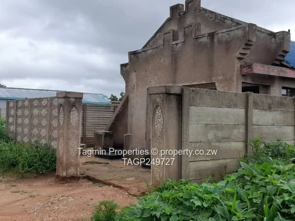 House forsale dema stand size 200sqms council cession  (Sole Mandate)