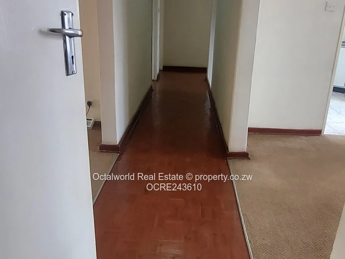 To Let – Neat 2-Bedroom Flat in Eastlea (Sole Mandate)