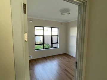 Flat & Apartment
