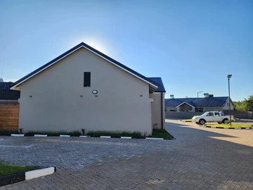 2 Bedroom Garden Flat