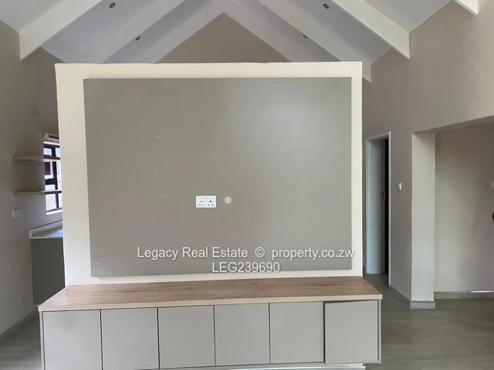 Modern 4-Bedroom Townhouse In Secure Marlborough Complex