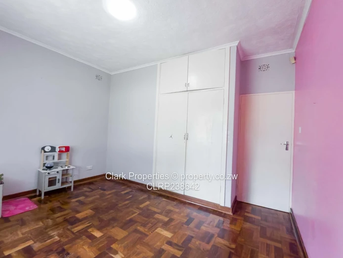 A Family Home That’s Ready When You Are! (Sole Mandate)