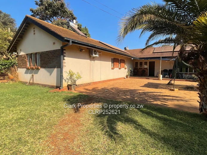 Family Living Just Minutes From Chegutu CBD