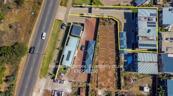 Elegant Upmarket 5 Bedroom Townhouse for Sale.