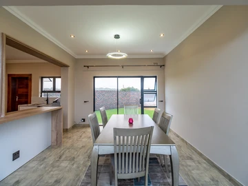 4 Unit Townhouse Complex