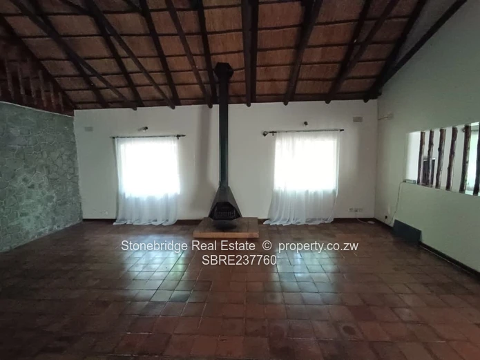 Hillside 3-Bedroom House to rent