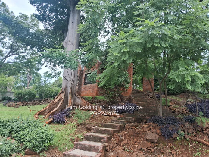 Charming 3 Bedroom Family Home in Serene Setting