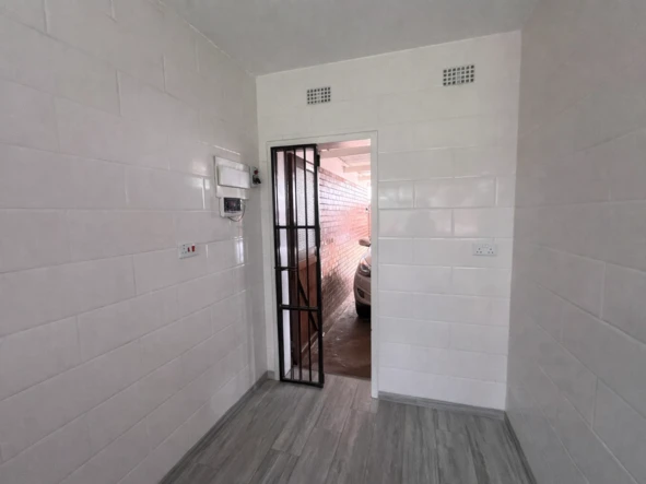 2 Bedroom Garden Flat