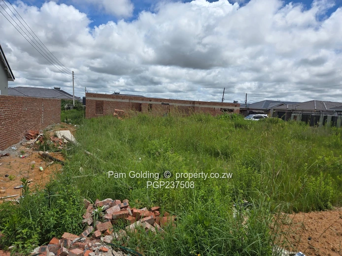 Stand up for sale in a sought-after estate (Sole Mandate)