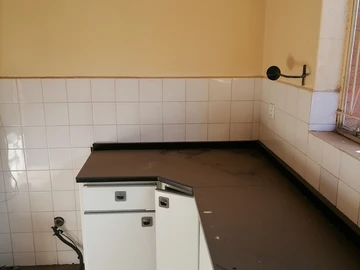 3 Bedroom Flat & Apartment