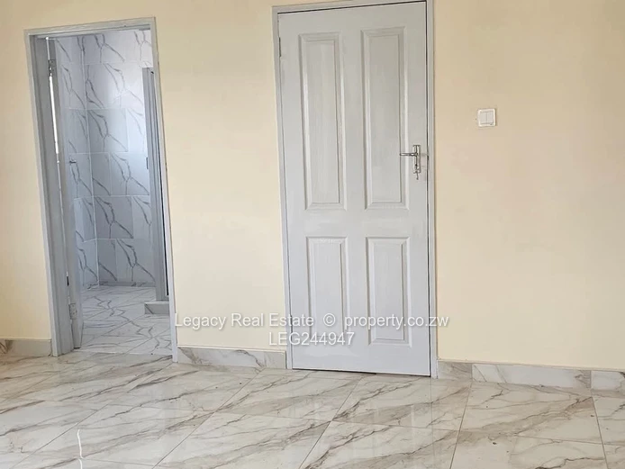 Contemporary 2 Bedroom Apartment Near Amenities