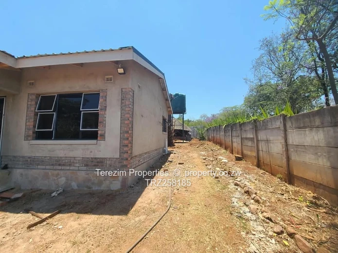 Greendale Kamfinsa House to rent