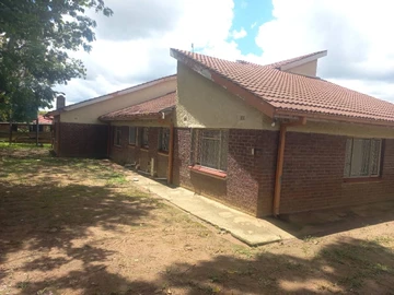 Luxurious Borrowdale West Estate Property for Sale!