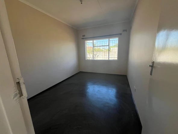 2 Bedroom Garden Flat