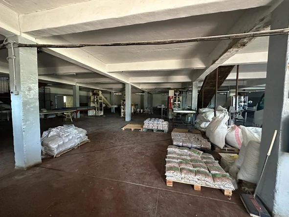 Warehouse & Factory