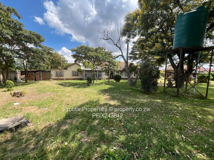  Spacious Family Home with Guest Wing & Cottage | Hatfield North