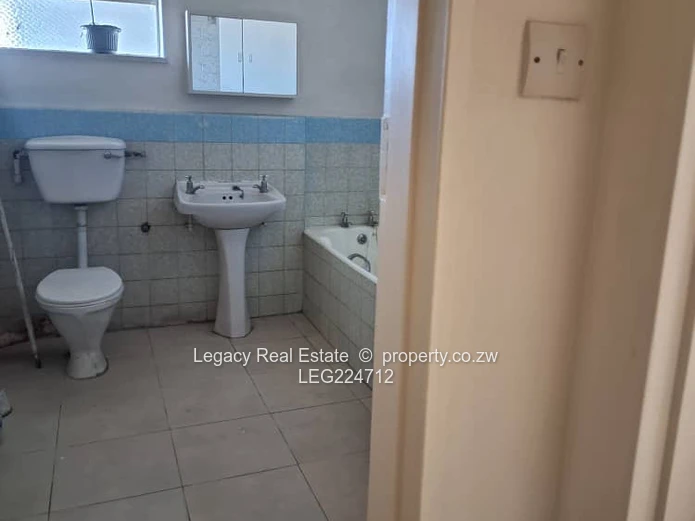 Stirling Heights 2-Bedroom Flat for Rent – Avenues