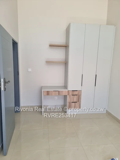 Newly Built 3-Bed Home with Secure Yard in Mabvazuva