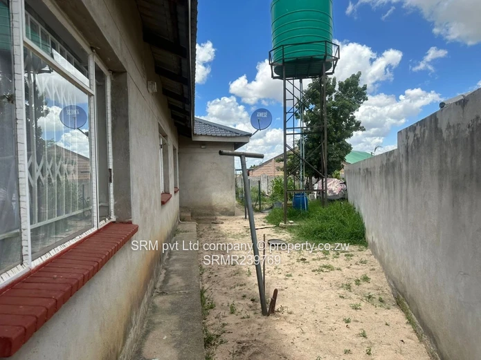 Damofalls Phase 3 house to let