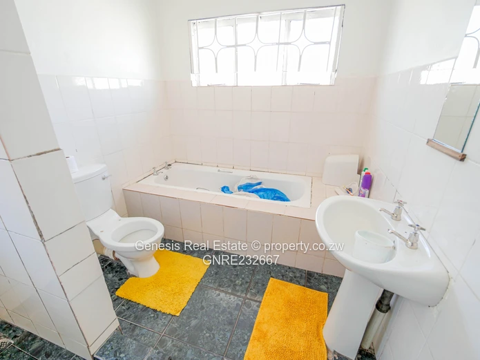 Zimre Park compact home