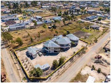 6 Bedroom House