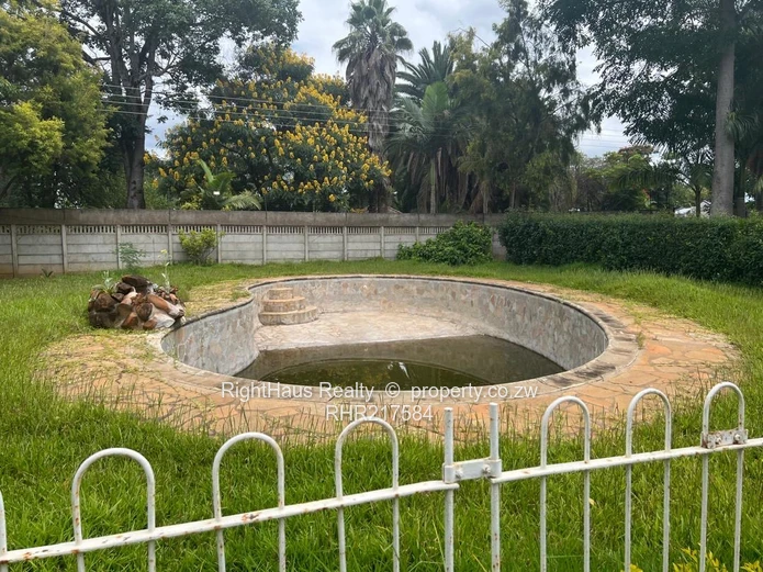 Prime Commercial Space with Pool & Borehole in Mt Pleasant 