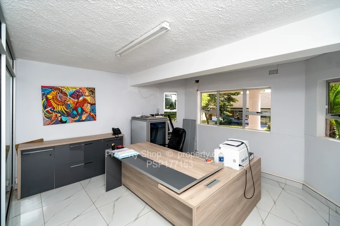 Magnificent Office Space in Prime Area