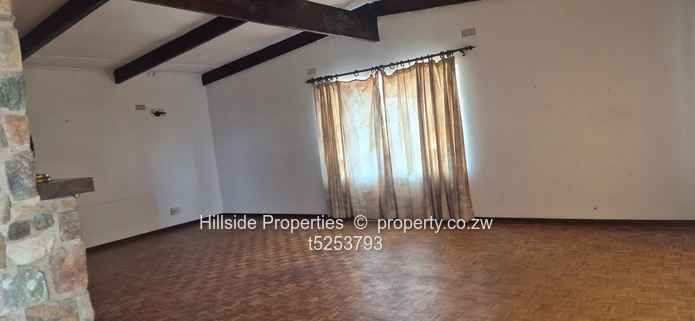 4bedroomed house with a 2 bedroom cottage on an 10000square meter stand in Nyanga for salev (Sole Mandate)
