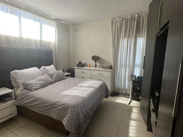 3 Bedroom Flat & Apartment