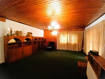 7 Bedroom House