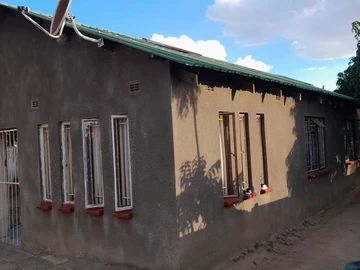 House For Sale In Chitungwiza