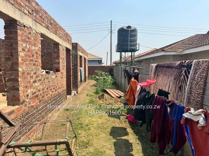 Incomplete House For Sale In Madokero