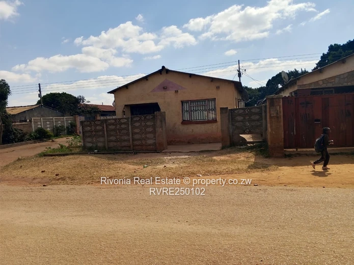 5-Bed Kuwadzana Home with Veranda & Secure Windows