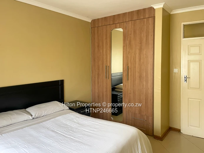 Fully Furnished 3-Bed Garden Flat with Pool in Highlands