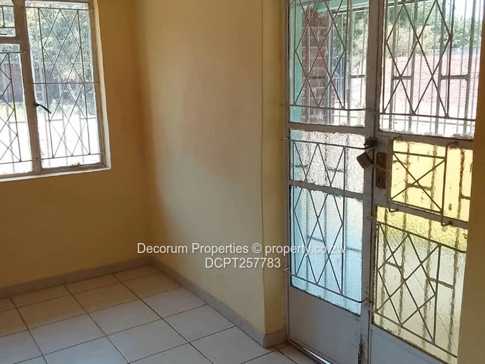 Spacious 4-Bed House in Belvedere (Sole Mandate)