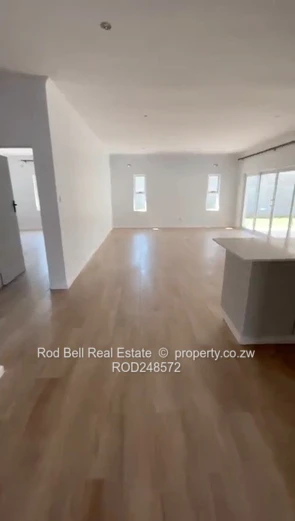 Modern 3-Bed Townhouse with Garden in Greendale North