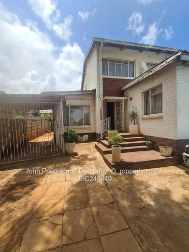 4 bedroom semi-detached duplex (Sole Mandate)