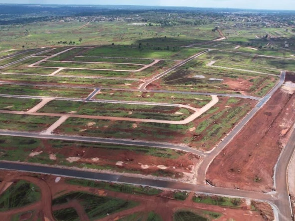 Commercial & Industrial Land