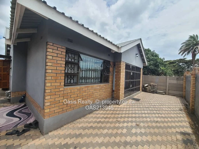 Neat House For Rent in Glenorah A, Harare