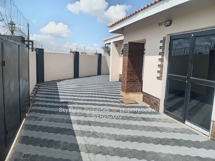 Ruwa Springfield House To Let 
