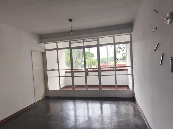 3 Bedroom Flat & Apartment