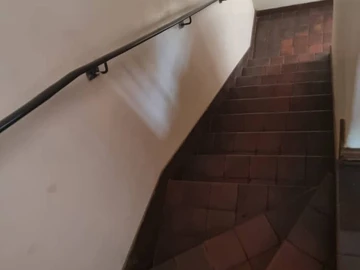 2 Bedroom Flat & Apartment