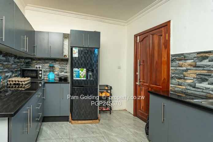 3 Bedroomed House for Sale in Sunridge