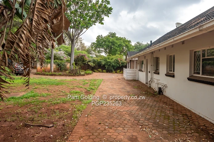 House For Sale in Marlborough (Sole Mandate)