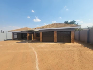 8 Bedroom House