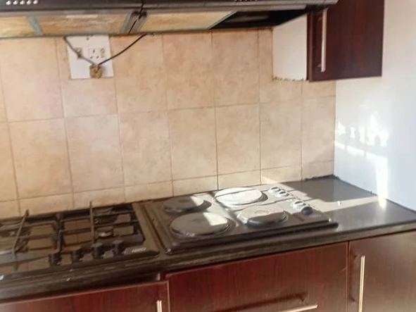 3 Bedroom Flat & Apartment