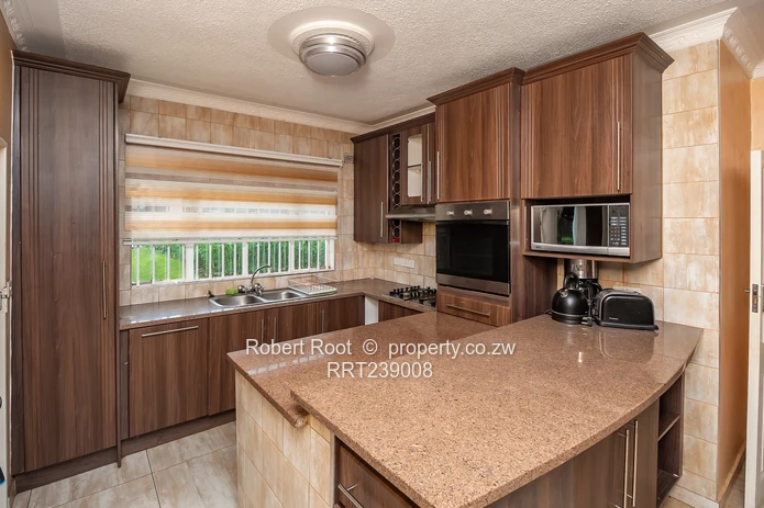 Stunning 2 bed furnished apartment!