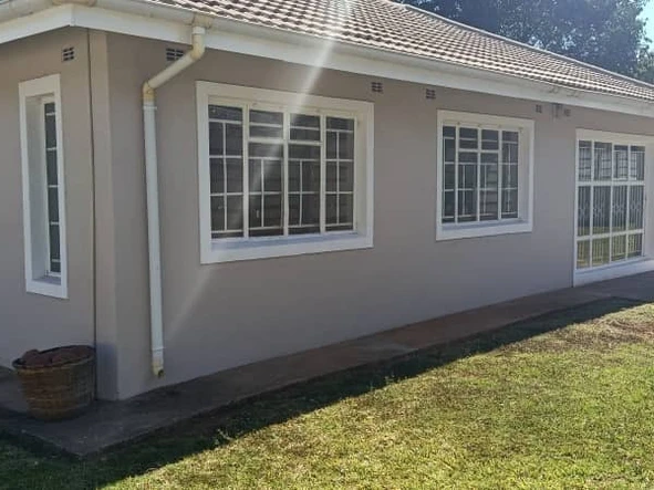 **Charming 2-Bedroom Garden Flat with Borehole in Upper Hillside**
