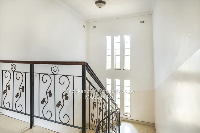 Borrowdale Mansion, Victor Darcy Close