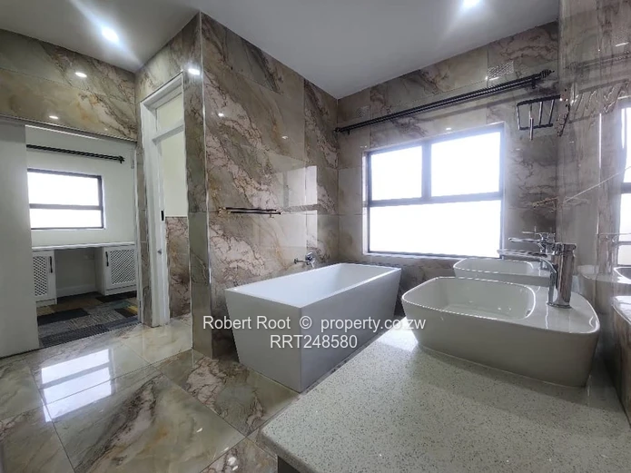 Luxury Home To Rent – Helensvale